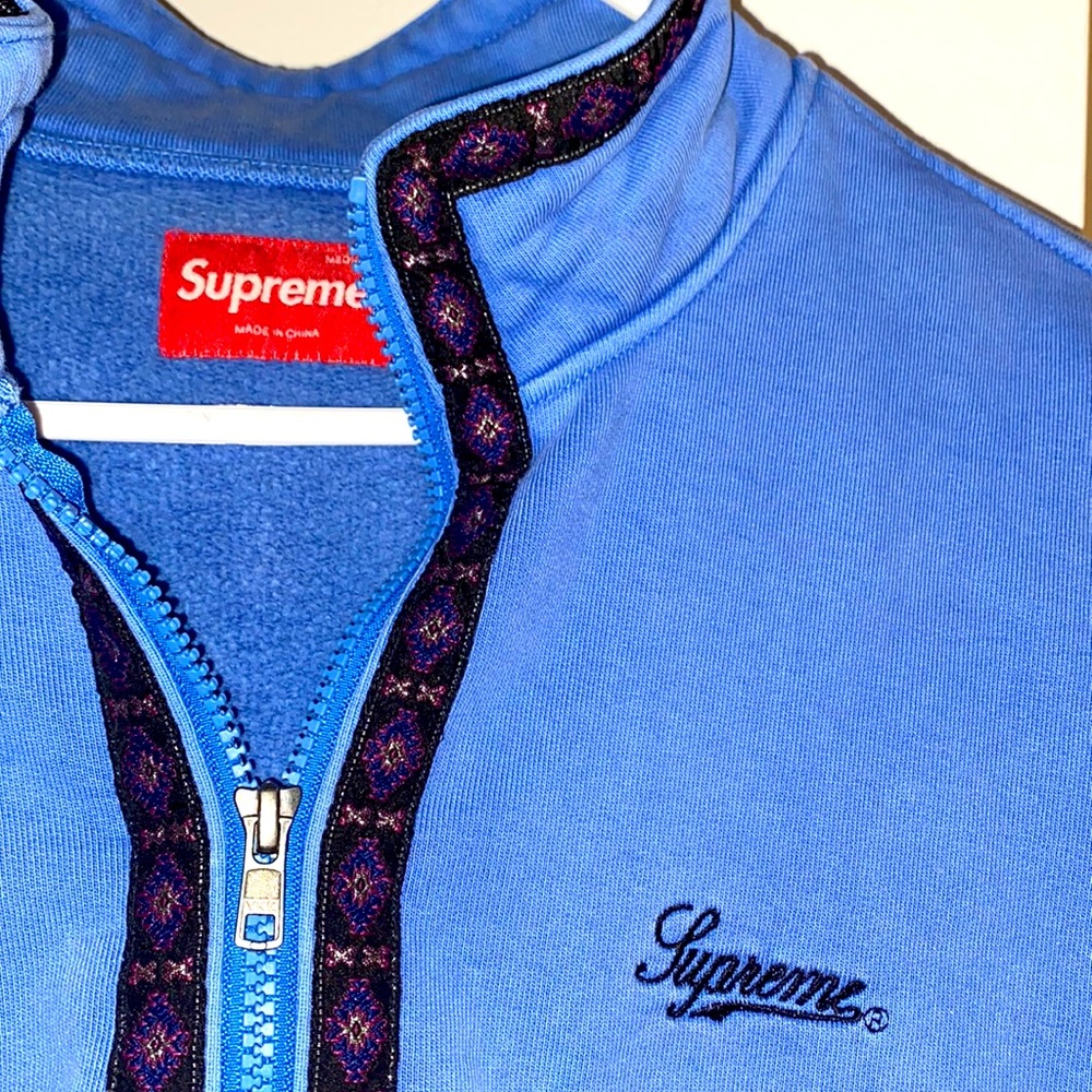SUPREME Blue Pullover
